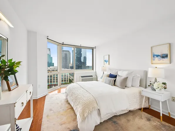 20 2nd Street image 20 of 43