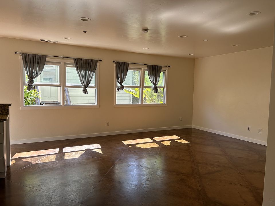 1st image of 108 Myrtle St