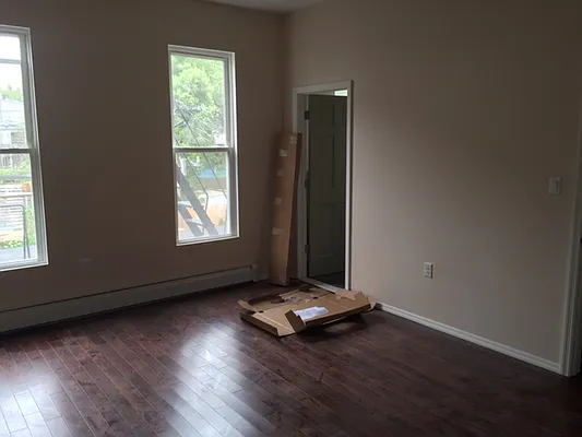 Rented by Rapid Realty Cobble Hill | media 43