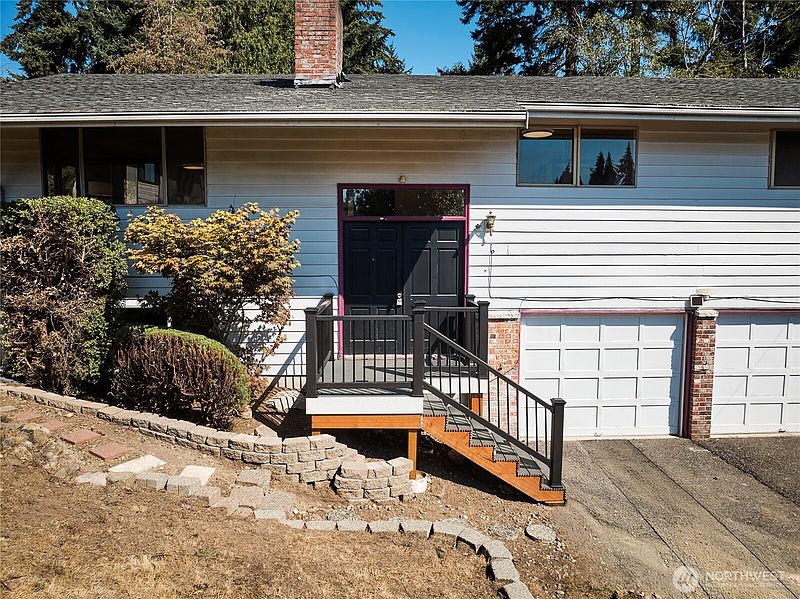 2nd image of 160 S 120th Street