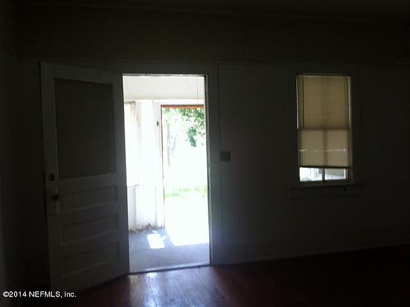 Living room to sunporch