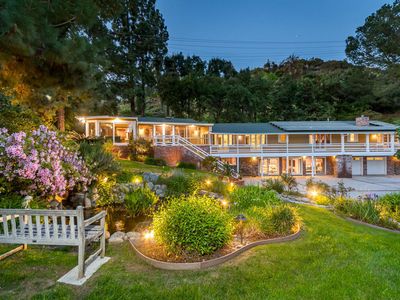 5290 La Canada Blvd, La Canada Flintridge, CA, 91011