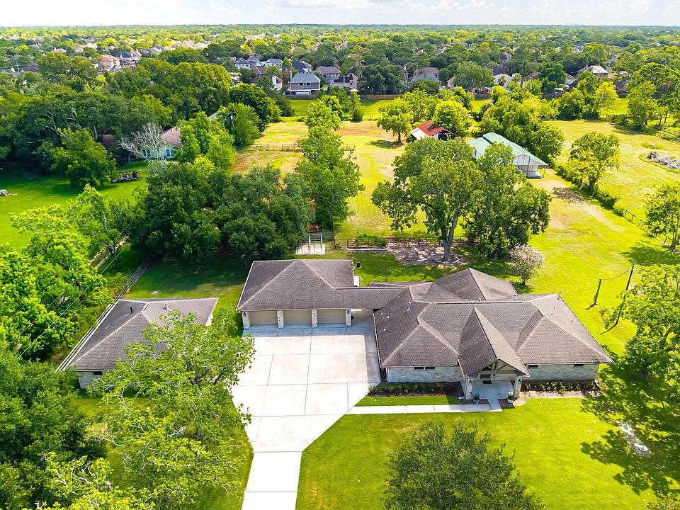1st image of 603 Rustic Lane
