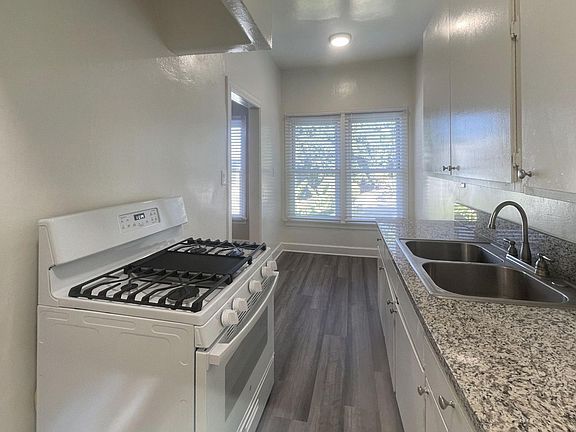 5th image of 130 S Coronado St APT 203