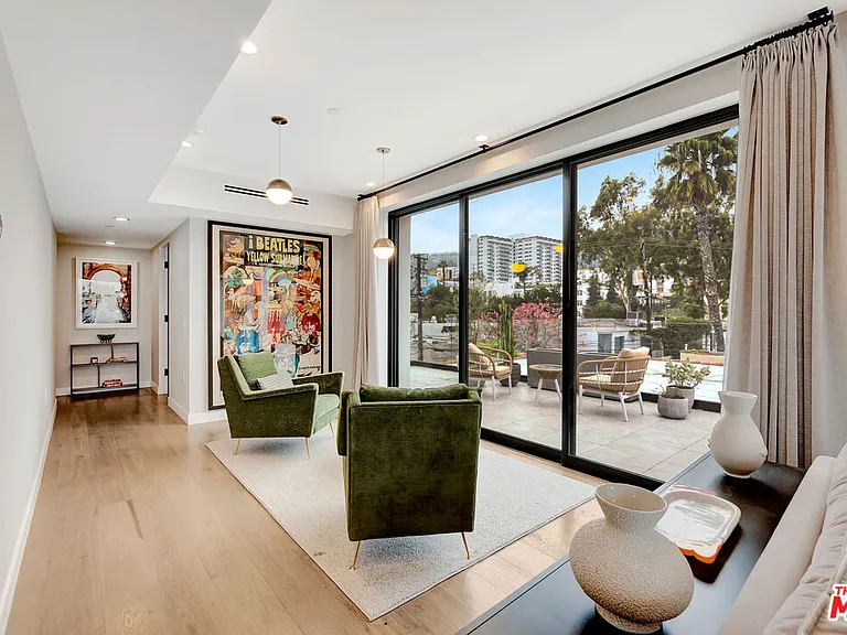 1017 N Croft Ave #Penthouse 01 — Photo 14