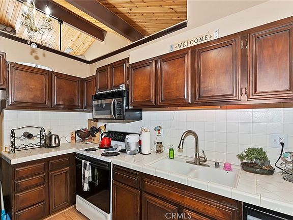 4th image of 27717 Peninsula Dr #202