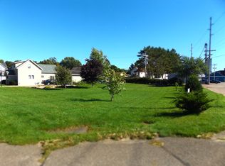 914 14th Ave, Bloomer, WI 54724