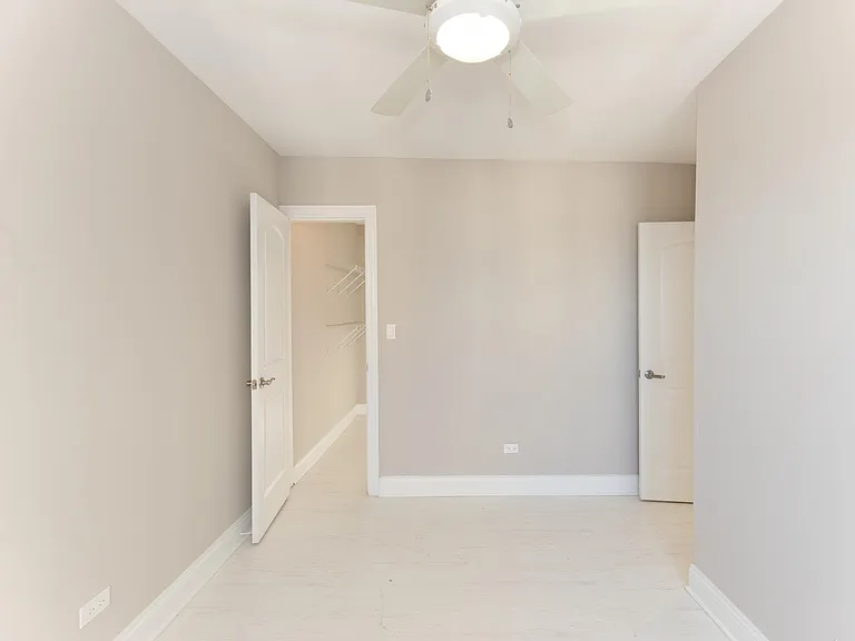 1246 W. Pratt — Photo 25