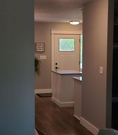 3rd image of 1104 Woodley St E