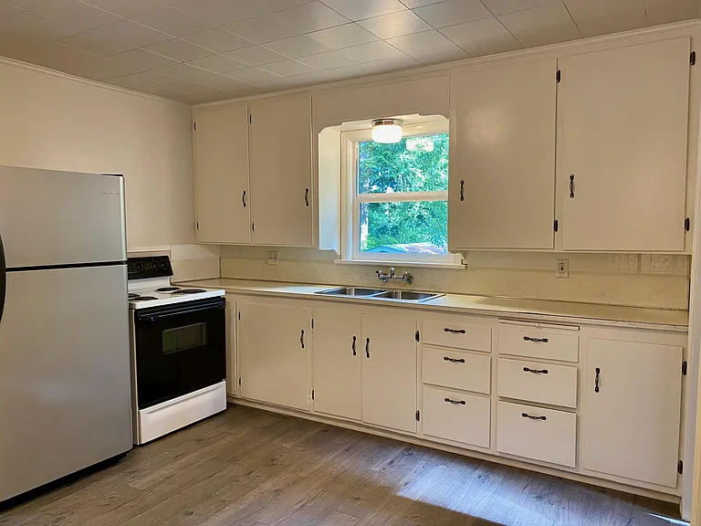 Large Kitchen