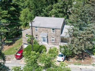 1245 6th St, Castle Shannon, PA 15234