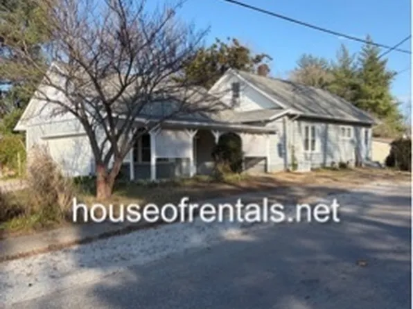 216 Iowa St, Cambria, IL 62915