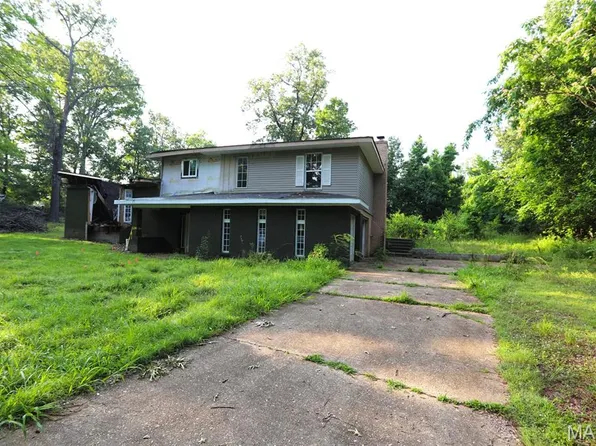 90 Southland Dr, Poplar Bluff, MO 63901