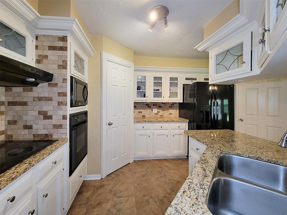 1st image of 3614 Glenpine Dr
