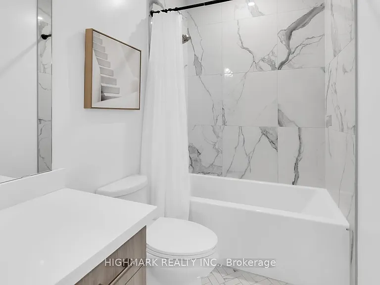 2007 James St #312 — Photo 12