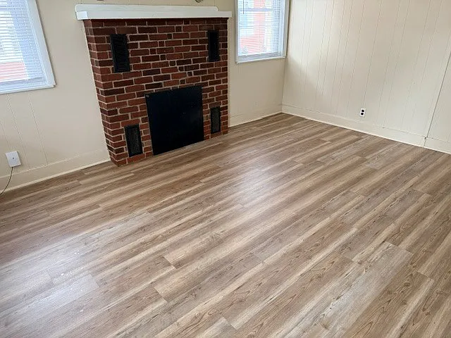 2 bed, 918 sqft, $1,200 — Photo 2