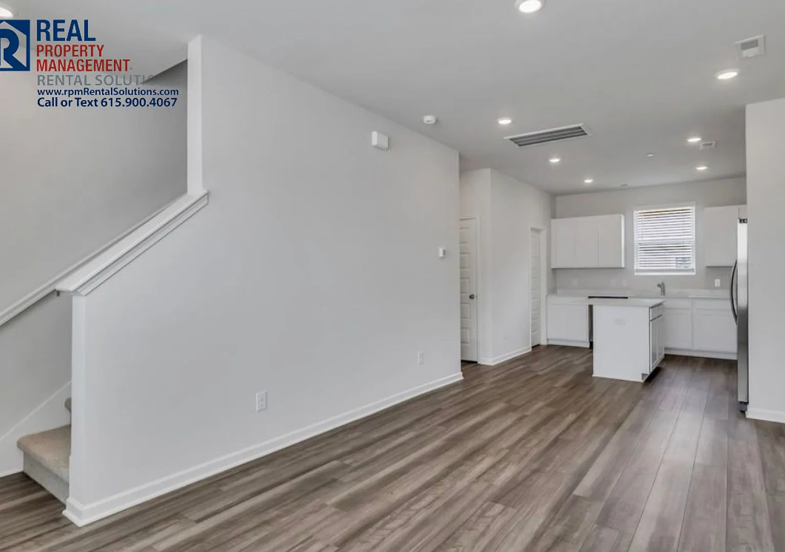 Like new townhome in Chapel Hill with conditioned bonus space and office! — Photo 3