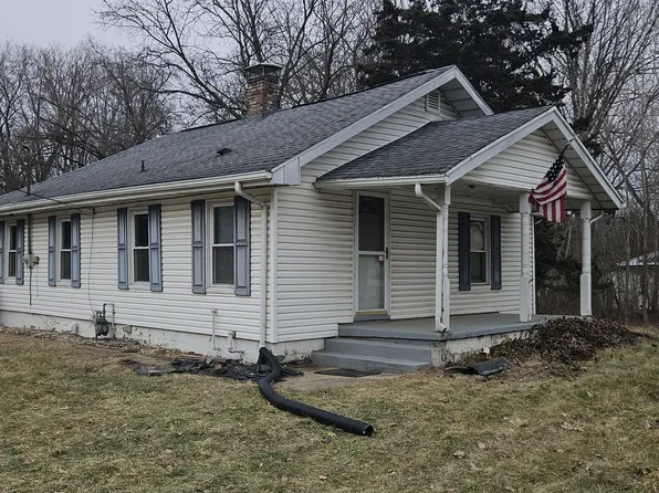 2637 S Locust Rd, South Bend, IN 46614
