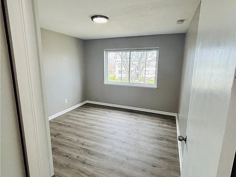 21045 Southbend Cir #9 — Photo 6