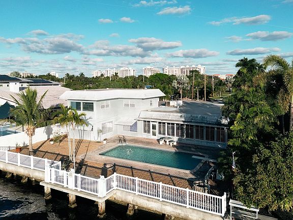 2nd image of 4621 W Tradewinds Avenue