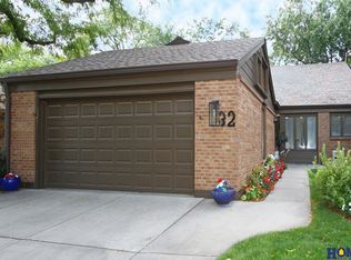 2516 Bishop Rd #32, Lincoln, NE 68502