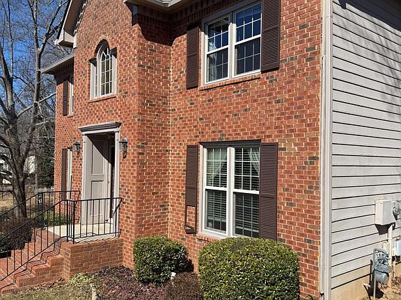 2nd image of 3664 Hofstra Ct