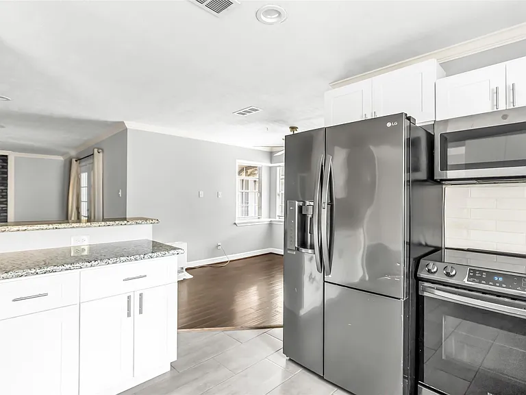 211 W North Hill Dr — Photo 10