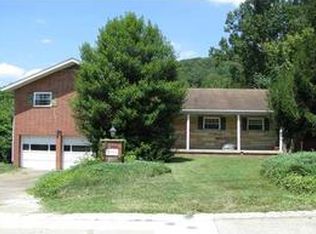 2663 Riverside Dr, Saint Albans, WV 25177