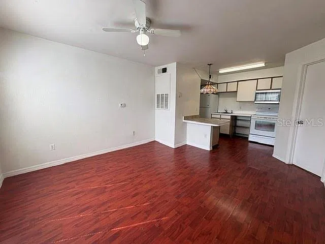 1 bed, 1.0 bath, 530 sqft, $1,200 — Photo 3