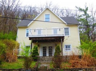 156 Market St, Aurora, IN 47001