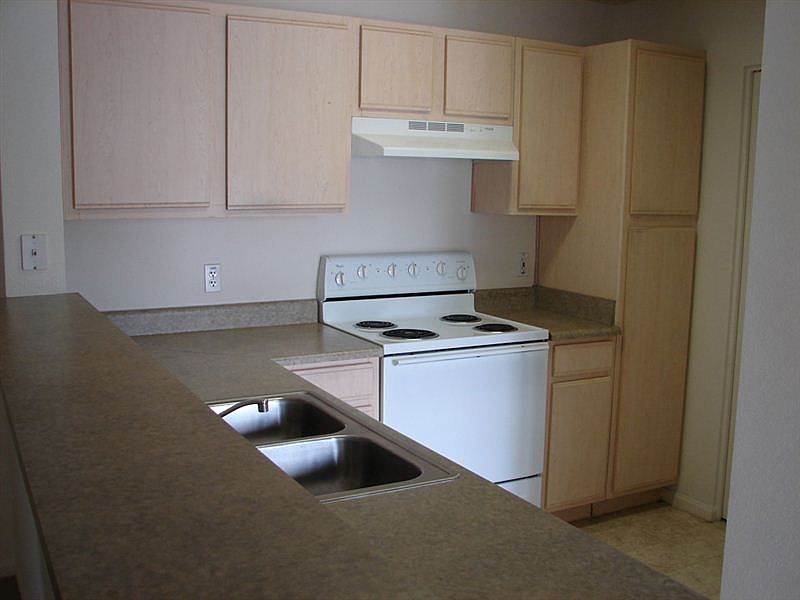 Somerset Village Kitchen