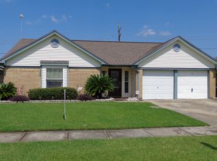 1716 Hampton Dr, Harvey, LA 70058