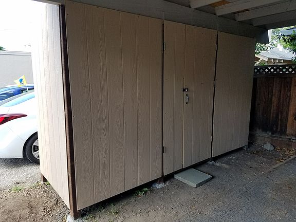 3rd image of 1337 Essex Way