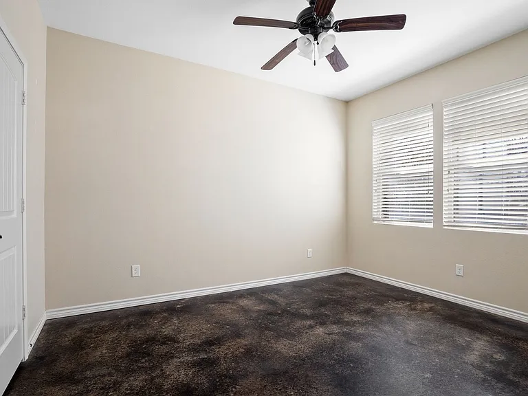 College Ave Apartments — Photo 49