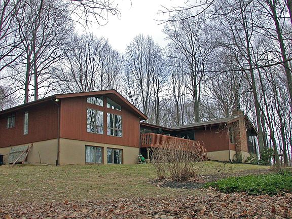 1505 Applecroft ln NW side of house