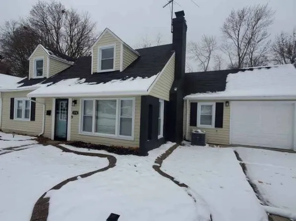 1774 E 236th St, Euclid, OH 44117
