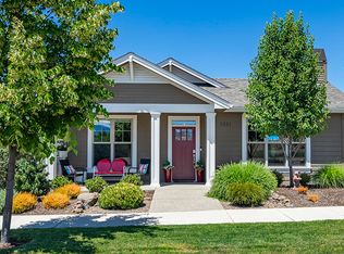 3891 Shamrock Dr, Medford, OR