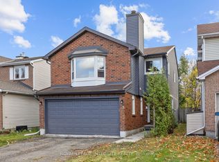 83 Saddle Cres, Ottawa, ON K1G 5L3