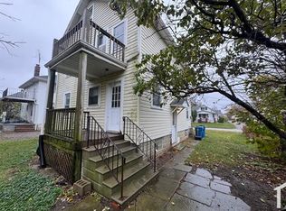 930 W 18th St, Lorain, OH 44052