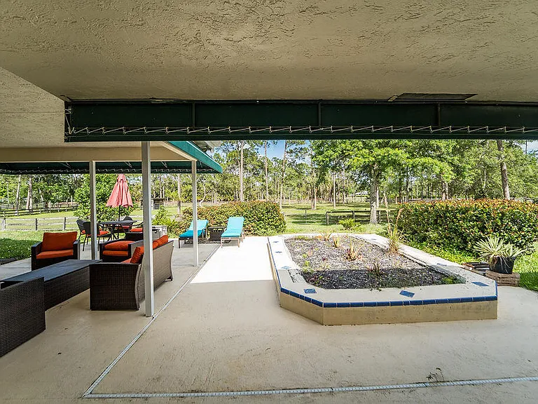 5562 Reynolds Rd — Photo 34