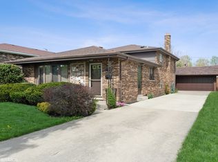 4605 Madison Ave, Brookfield, IL 60513