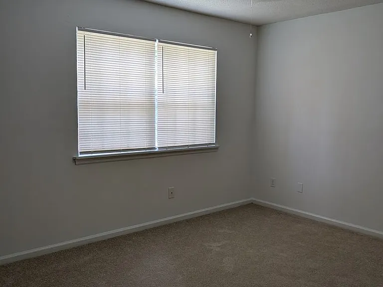 2438 Atlas Rd — Photo 12