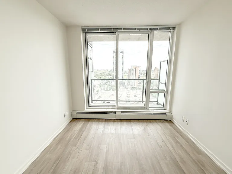 450 8th Ave SE #1407 — Photo 8