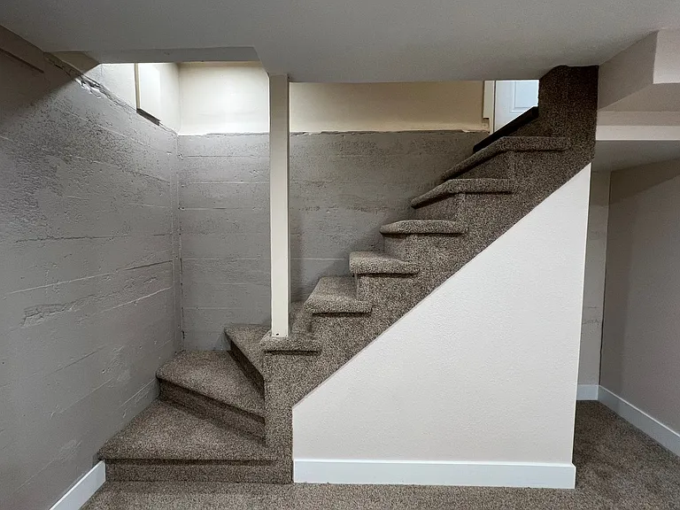 144 S 14th Ave — Photo 22