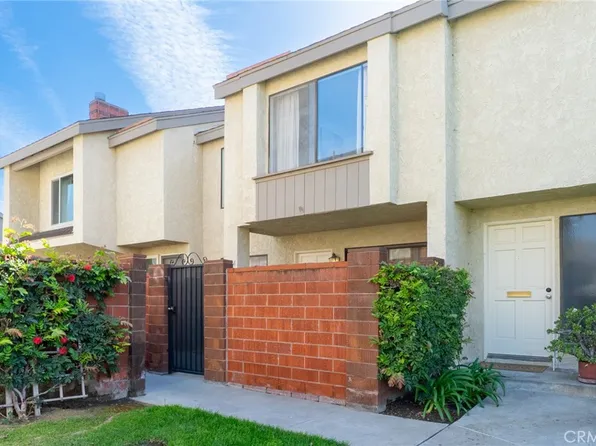 1024 W Lamark Ln, Anaheim, CA 92802