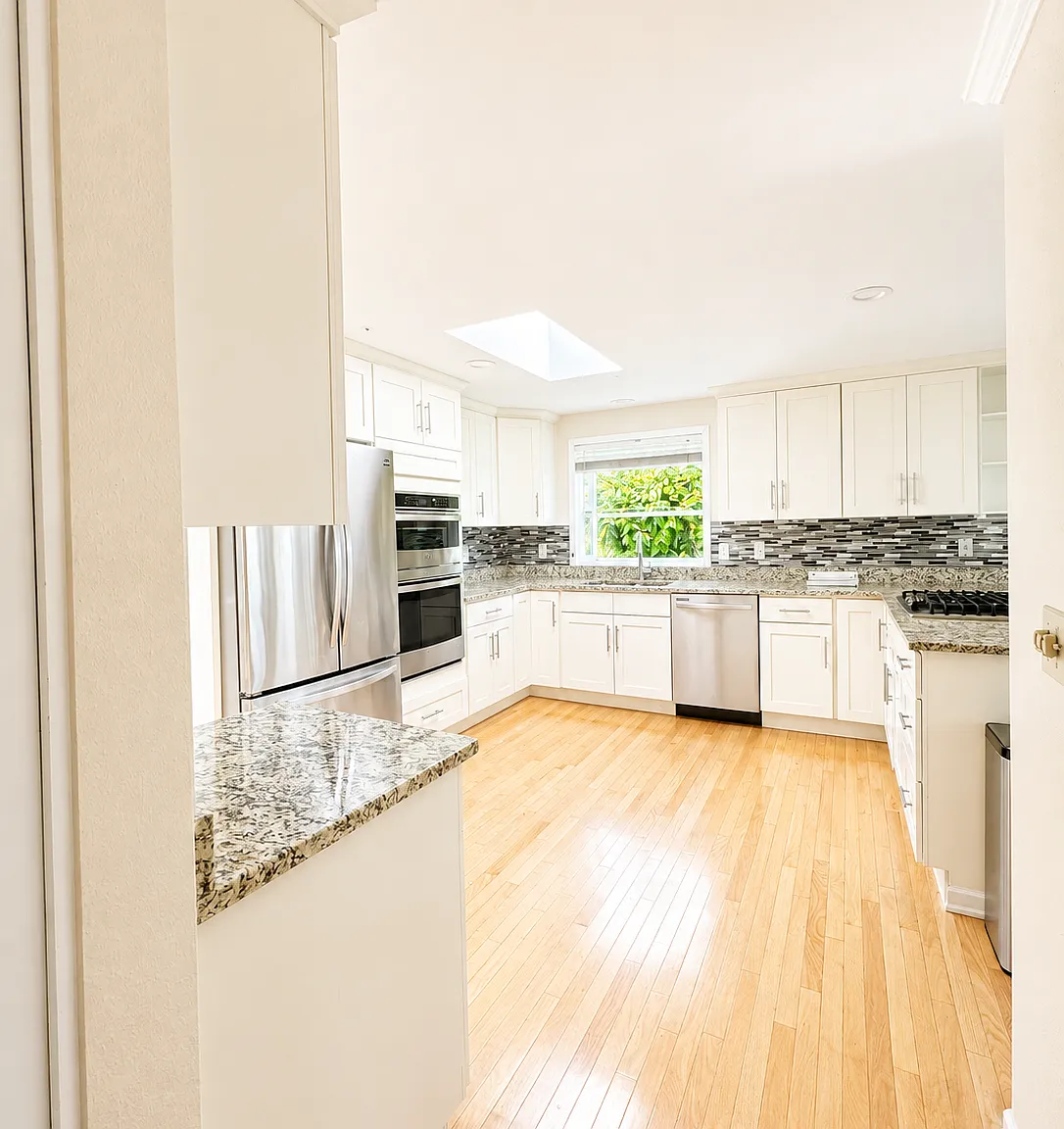 109 S 295th Pl — Photo 2