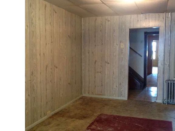 2nd image of 448 Sunbury St