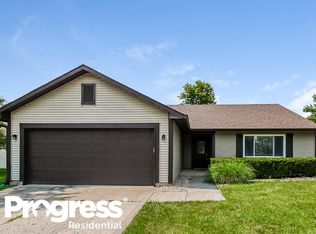 5106 Pike View Dr, Indianapolis, IN 46268