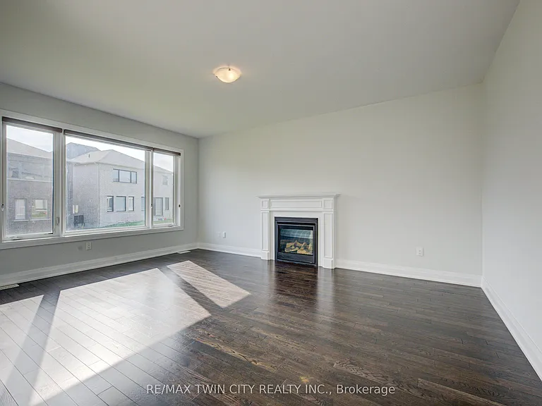 767 Queenston Blvd — Photo 8