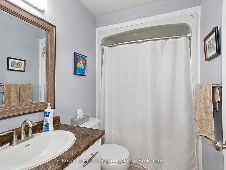 12 Silver Glen Blvd — Photo 39
